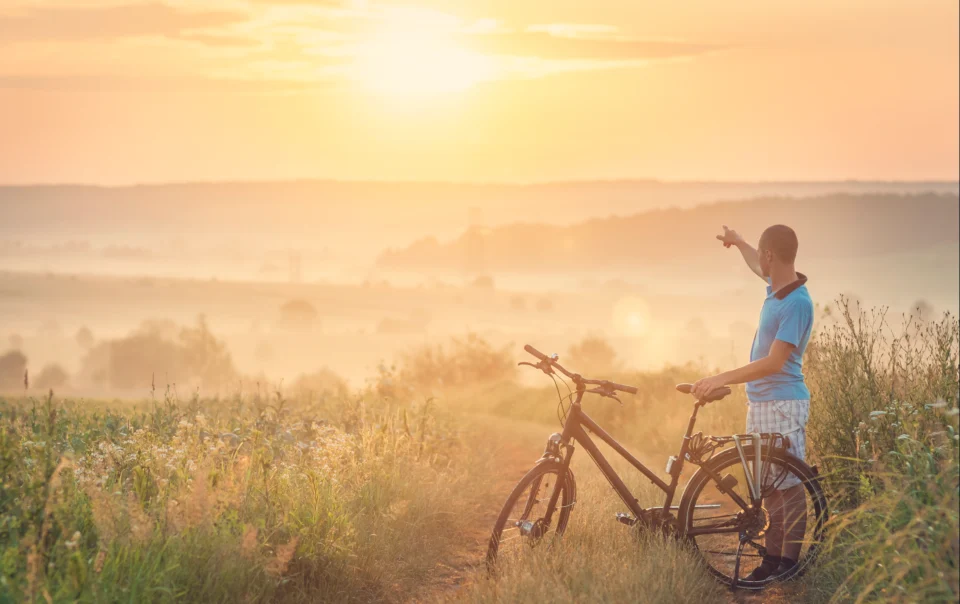 Plimbare cu bicicleta în natură