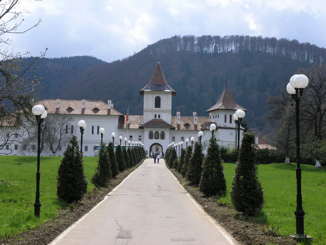 Eingang zum Kloster Brâncoveanu in Sâmbăta de Sus