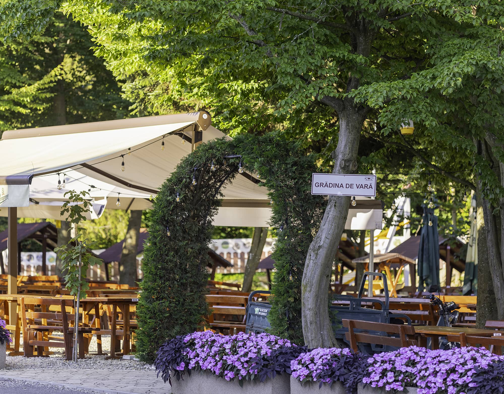 Terasa restaurantului